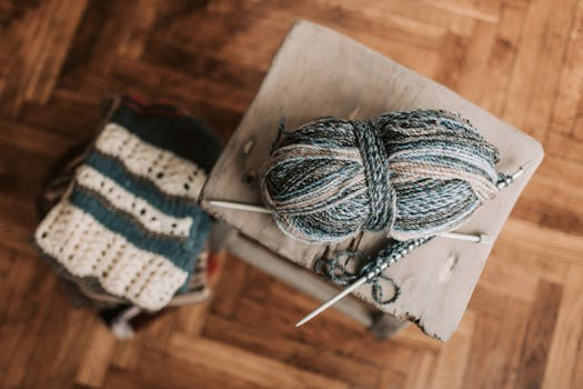 Understanding the Difference Between Knit and Woven Fabrics